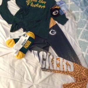 NFL yoga leggings size M long sleeve,and socks